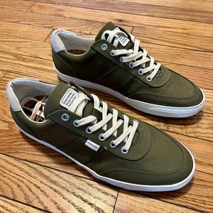 Frank and Oak Men’s Olive Green Sneakers NWT Size 9.5